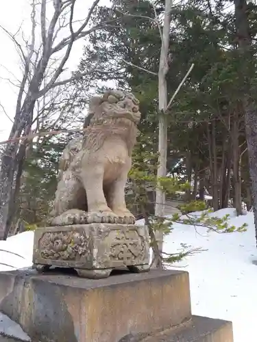 栗沢神社の狛犬