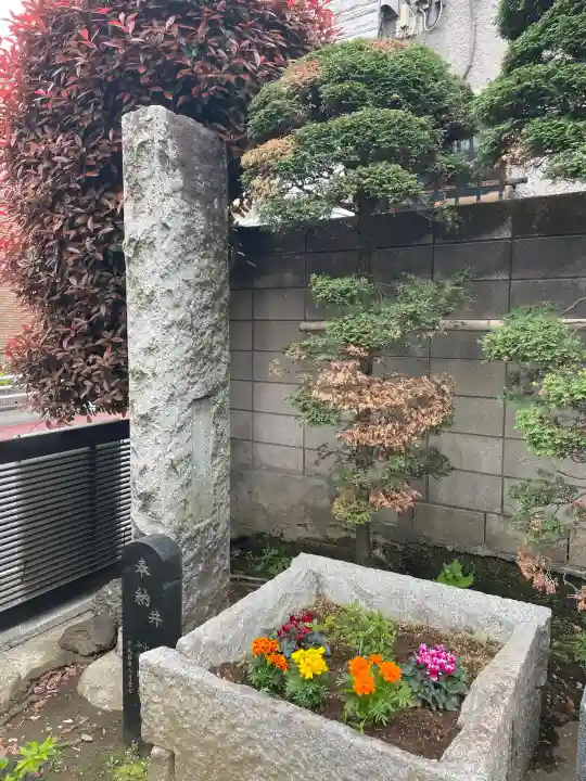 東光寺別院桜ヶ池不動院の{uncategorized: "未分類", other: "その他", undefined: "問題あり", building: "その他建物", grave: "お墓", sacred_gate: "鳥居", guardian: "狛犬", statue: "像", buddha: "仏像", history: "歴史", nature: "自然", garden: "庭園", animal: "動物", pagoda: "塔", temizu: "手水舎", mountain_gate: "山門・神門", sanctuary: "本殿・本堂", subordinate: "末社・摂社", art: "芸術", scenery: "景色", jizo: "地蔵", ema: "絵馬", goshuin: "御朱印", omikuji: "おみくじ", items: "授与品その他", amulet: "お守り", goshuincho: "御朱印帳", eats: "食事", festival: "お祭り", votive_dance: "神楽", shichigosan: "七五三参", wedding: "結婚式", experience: "体験その他", initially: "初詣", around: "周辺", anti_infection: "感染症対策"}