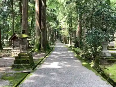 雄山神社中宮祈願殿のその他建物