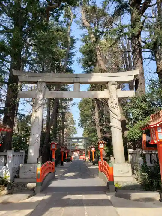 馬橋稲荷神社の鳥居
