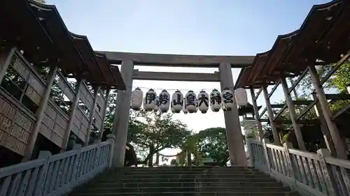 伊勢山皇大神宮の鳥居