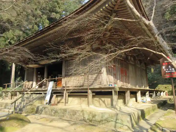 室生寺の本殿・本堂