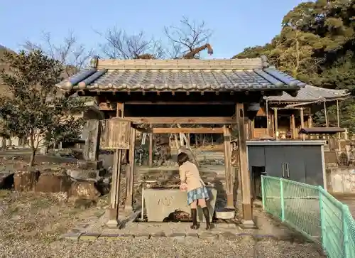 養老寺の手水