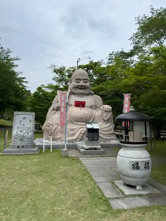 弥勒寺の{uncategorized: "未分類", other: "その他", undefined: "問題あり", building: "その他建物", grave: "お墓", sacred_gate: "鳥居", guardian: "狛犬", statue: "像", buddha: "仏像", history: "歴史", nature: "自然", garden: "庭園", animal: "動物", pagoda: "塔", temizu: "手水舎", mountain_gate: "山門・神門", sanctuary: "本殿・本堂", subordinate: "末社・摂社", art: "芸術", scenery: "景色", jizo: "地蔵", ema: "絵馬", goshuin: "御朱印", omikuji: "おみくじ", items: "授与品その他", amulet: "お守り", goshuincho: "御朱印帳", eats: "食事", festival: "お祭り", votive_dance: "神楽", shichigosan: "七五三参", wedding: "結婚式", experience: "体験その他", initially: "初詣", around: "周辺", anti_infection: "感染症対策"}
