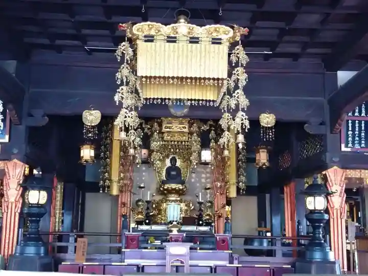 八事山 興正寺の本殿・本堂