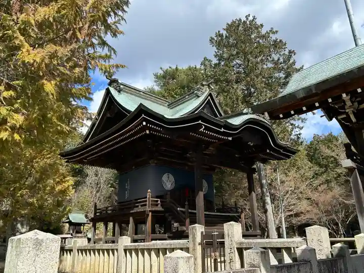 龍泉寺の{uncategorized: "未分類", other: "その他", undefined: "問題あり", building: "その他建物", grave: "お墓", sacred_gate: "鳥居", guardian: "狛犬", statue: "像", buddha: "仏像", history: "歴史", nature: "自然", garden: "庭園", animal: "動物", pagoda: "塔", temizu: "手水舎", mountain_gate: "山門・神門", sanctuary: "本殿・本堂", subordinate: "末社・摂社", art: "芸術", scenery: "景色", jizo: "地蔵", ema: "絵馬", goshuin: "御朱印", omikuji: "おみくじ", items: "授与品その他", amulet: "お守り", goshuincho: "御朱印帳", eats: "食事", festival: "お祭り", votive_dance: "神楽", shichigosan: "七五三参", wedding: "結婚式", experience: "体験その他", initially: "初詣", around: "周辺", anti_infection: "感染症対策"}