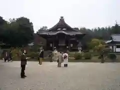 秋篠寺の本殿