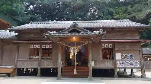 奈古神社の本殿・本堂