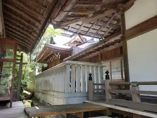 稲村神社の本殿・本堂