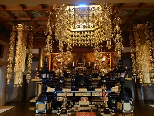 新善光寺の本殿・本堂