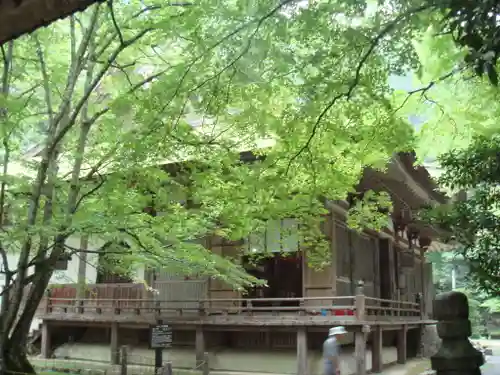 百済寺の本殿・本堂