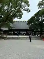 熱田神宮の{uncategorized: "未分類", other: "その他", undefined: "問題あり", building: "その他建物", grave: "お墓", sacred_gate: "鳥居", guardian: "狛犬", statue: "像", buddha: "仏像", history: "歴史", nature: "自然", garden: "庭園", animal: "動物", pagoda: "塔", temizu: "手水舎", mountain_gate: "山門・神門", sanctuary: "本殿・本堂", subordinate: "末社・摂社", art: "芸術", scenery: "景色", jizo: "地蔵", ema: "絵馬", goshuin: "御朱印", omikuji: "おみくじ", items: "授与品その他", amulet: "お守り", goshuincho: "御朱印帳", eats: "食事", festival: "お祭り", votive_dance: "神楽", shichigosan: "七五三参", wedding: "結婚式", experience: "体験その他", initially: "初詣", around: "周辺", anti_infection: "感染症対策"}