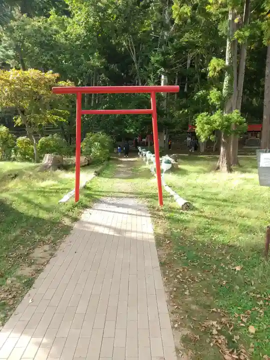神社(洞爺湖中の島)の鳥居