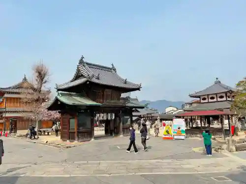 金刀比羅神社の建物その他