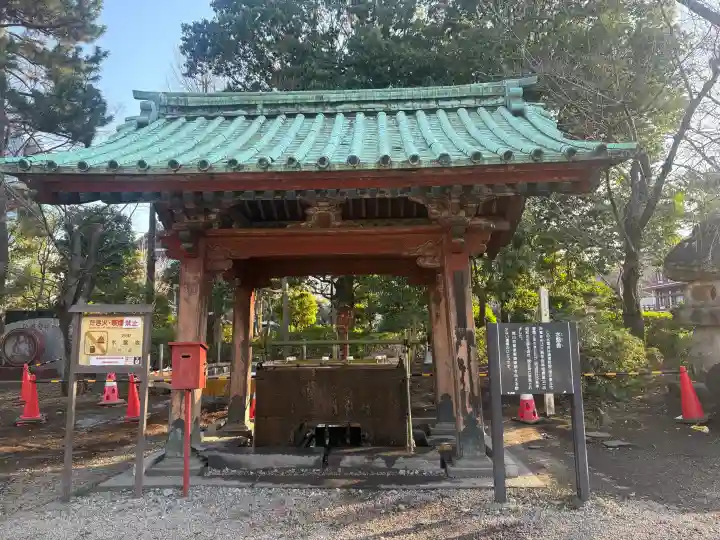 増上寺の{uncategorized: "未分類", other: "その他", undefined: "問題あり", building: "その他建物", grave: "お墓", sacred_gate: "鳥居", guardian: "狛犬", statue: "像", buddha: "仏像", history: "歴史", nature: "自然", garden: "庭園", animal: "動物", pagoda: "塔", temizu: "手水舎", mountain_gate: "山門・神門", sanctuary: "本殿・本堂", subordinate: "末社・摂社", art: "芸術", scenery: "景色", jizo: "地蔵", ema: "絵馬", goshuin: "御朱印", omikuji: "おみくじ", items: "授与品その他", amulet: "お守り", goshuincho: "御朱印帳", eats: "食事", festival: "お祭り", votive_dance: "神楽", shichigosan: "七五三参", wedding: "結婚式", experience: "体験その他", initially: "初詣", around: "周辺", anti_infection: "感染症対策"}