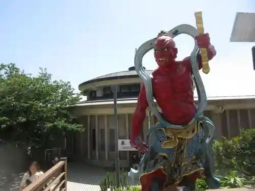 最福寺別院江の島大師の像