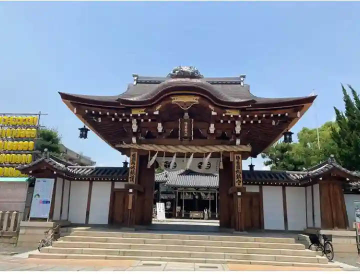 射楯兵主神社の山門・神門
