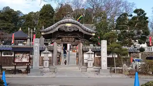 寺岡山元三大師の山門・神門