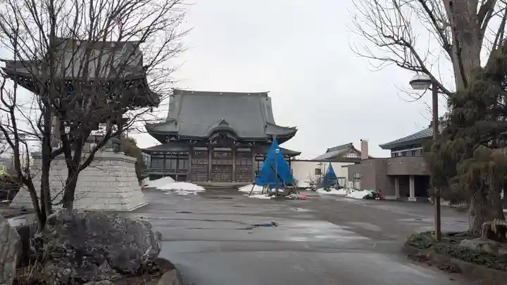 光岸寺の本殿・本堂