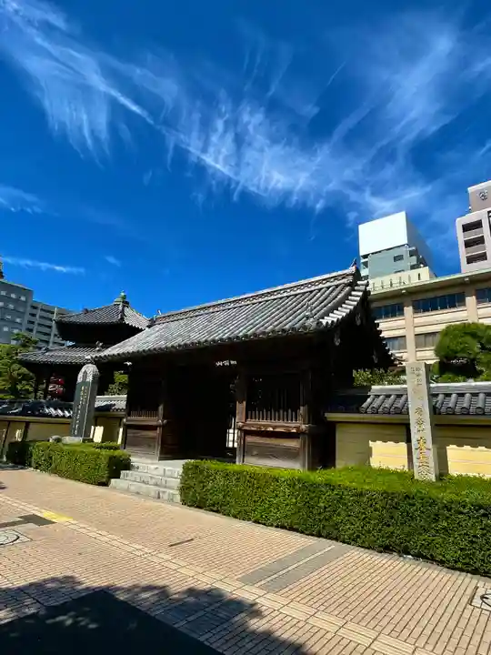 東長寺の山門・神門