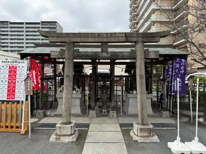 亀戸浅間神社の{uncategorized: "未分類", other: "その他", undefined: "問題あり", building: "その他建物", grave: "お墓", sacred_gate: "鳥居", guardian: "狛犬", statue: "像", buddha: "仏像", history: "歴史", nature: "自然", garden: "庭園", animal: "動物", pagoda: "塔", temizu: "手水舎", mountain_gate: "山門・神門", sanctuary: "本殿・本堂", subordinate: "末社・摂社", art: "芸術", scenery: "景色", jizo: "地蔵", ema: "絵馬", goshuin: "御朱印", omikuji: "おみくじ", items: "授与品その他", amulet: "お守り", goshuincho: "御朱印帳", eats: "食事", festival: "お祭り", votive_dance: "神楽", shichigosan: "七五三参", wedding: "結婚式", experience: "体験その他", initially: "初詣", around: "周辺", anti_infection: "感染症対策"}