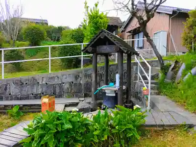 与市山薬師堂跡（真古酌薬師水）のその他建物