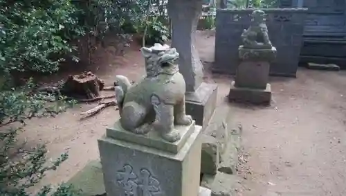 深芝神社の狛犬