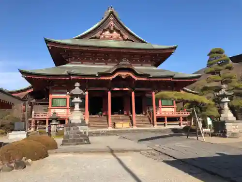 甲斐善光寺の本殿