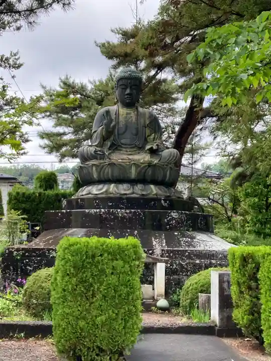 甲斐善光寺の{uncategorized: "未分類", other: "その他", undefined: "問題あり", building: "その他建物", grave: "お墓", sacred_gate: "鳥居", guardian: "狛犬", statue: "像", buddha: "仏像", history: "歴史", nature: "自然", garden: "庭園", animal: "動物", pagoda: "塔", temizu: "手水舎", mountain_gate: "山門・神門", sanctuary: "本殿・本堂", subordinate: "末社・摂社", art: "芸術", scenery: "景色", jizo: "地蔵", ema: "絵馬", goshuin: "御朱印", omikuji: "おみくじ", items: "授与品その他", amulet: "お守り", goshuincho: "御朱印帳", eats: "食事", festival: "お祭り", votive_dance: "神楽", shichigosan: "七五三参", wedding: "結婚式", experience: "体験その他", initially: "初詣", around: "周辺", anti_infection: "感染症対策"}