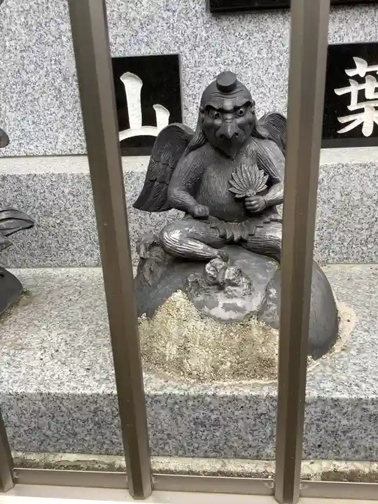 秋葉三尺坊大士 大士堂(秋葉教会)(愛知県)