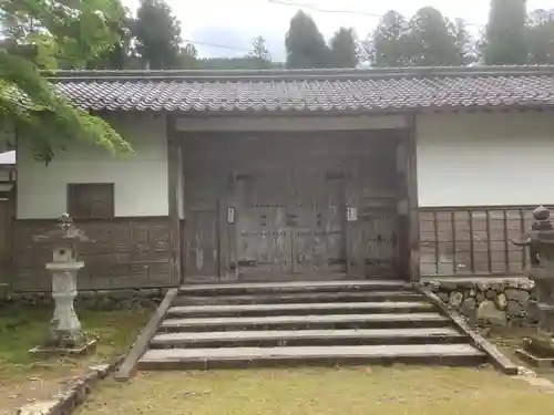 一乗院の山門