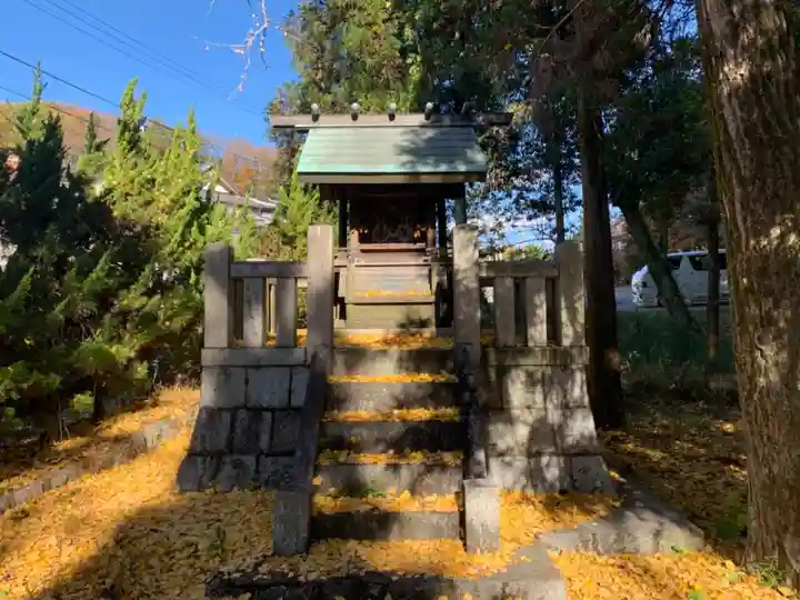 神明社(落合町)の末社・摂社