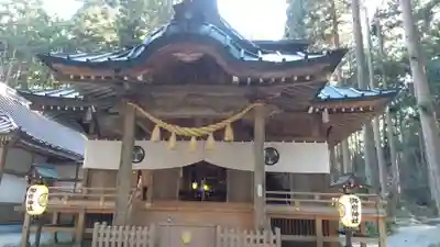 御岩神社の本殿・本堂