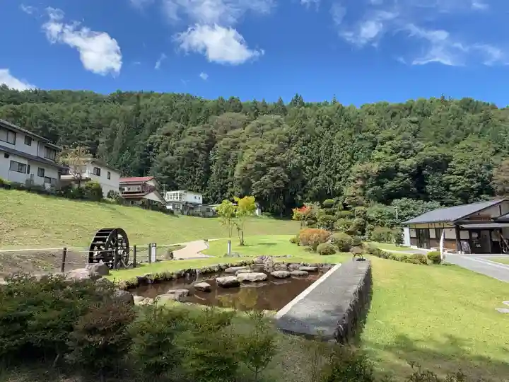 諏訪大社上社前宮(長野県)