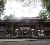 白山比咩神社の山門・神門