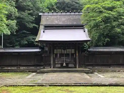 若狭彦神社（上社）の山門・神門