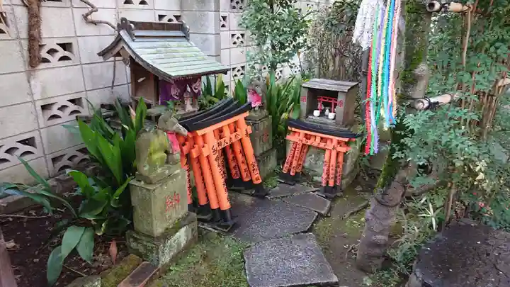 四谷於岩稲荷田宮神社の末社・摂社