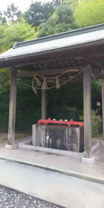 近江明富大教会の手水舎