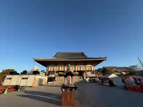 西新井大師総持寺の{uncategorized: "未分類", other: "その他", undefined: "問題あり", building: "その他建物", grave: "お墓", sacred_gate: "鳥居", guardian: "狛犬", statue: "像", buddha: "仏像", history: "歴史", nature: "自然", garden: "庭園", animal: "動物", pagoda: "塔", temizu: "手水舎", mountain_gate: "山門・神門", sanctuary: "本殿・本堂", subordinate: "末社・摂社", art: "芸術", scenery: "景色", jizo: "地蔵", ema: "絵馬", goshuin: "御朱印", omikuji: "おみくじ", items: "授与品その他", amulet: "お守り", goshuincho: "御朱印帳", eats: "食事", festival: "お祭り", votive_dance: "神楽", shichigosan: "七五三参", wedding: "結婚式", experience: "体験その他", initially: "初詣", around: "周辺", anti_infection: "感染症対策"}