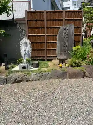 勝専寺の{uncategorized: "未分類", other: "その他", undefined: "問題あり", building: "その他建物", grave: "お墓", sacred_gate: "鳥居", guardian: "狛犬", statue: "像", buddha: "仏像", history: "歴史", nature: "自然", garden: "庭園", animal: "動物", pagoda: "塔", temizu: "手水舎", mountain_gate: "山門・神門", sanctuary: "本殿・本堂", subordinate: "末社・摂社", art: "芸術", scenery: "景色", jizo: "地蔵", ema: "絵馬", goshuin: "御朱印", omikuji: "おみくじ", items: "授与品その他", amulet: "お守り", goshuincho: "御朱印帳", eats: "食事", festival: "お祭り", votive_dance: "神楽", shichigosan: "七五三参", wedding: "結婚式", experience: "体験その他", initially: "初詣", around: "周辺", anti_infection: "感染症対策"}