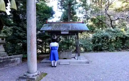 岩田神社の手水