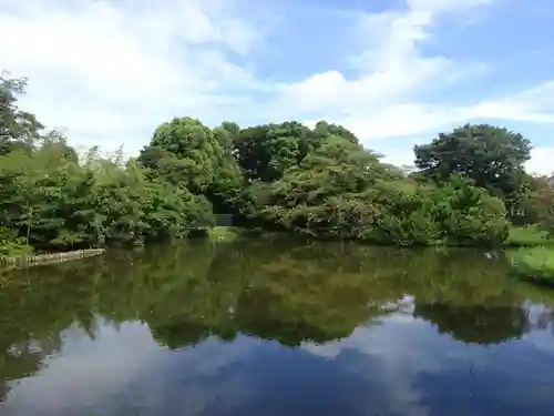 菊田神社の庭園