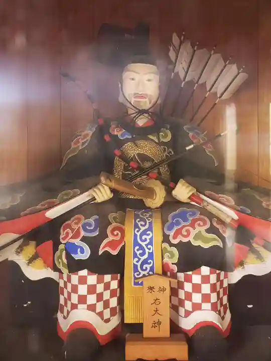 平野八幡神社の像