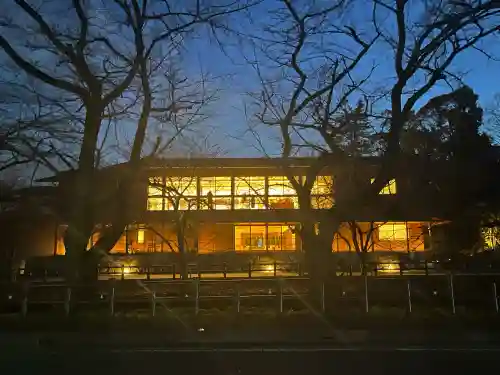 川越氷川神社の{uncategorized: "未分類", other: "その他", undefined: "問題あり", building: "その他建物", grave: "お墓", sacred_gate: "鳥居", guardian: "狛犬", statue: "像", buddha: "仏像", history: "歴史", nature: "自然", garden: "庭園", animal: "動物", pagoda: "塔", temizu: "手水舎", mountain_gate: "山門・神門", sanctuary: "本殿・本堂", subordinate: "末社・摂社", art: "芸術", scenery: "景色", jizo: "地蔵", ema: "絵馬", goshuin: "御朱印", omikuji: "おみくじ", items: "授与品その他", amulet: "お守り", goshuincho: "御朱印帳", eats: "食事", festival: "お祭り", votive_dance: "神楽", shichigosan: "七五三参", wedding: "結婚式", experience: "体験その他", initially: "初詣", around: "周辺", anti_infection: "感染症対策"}