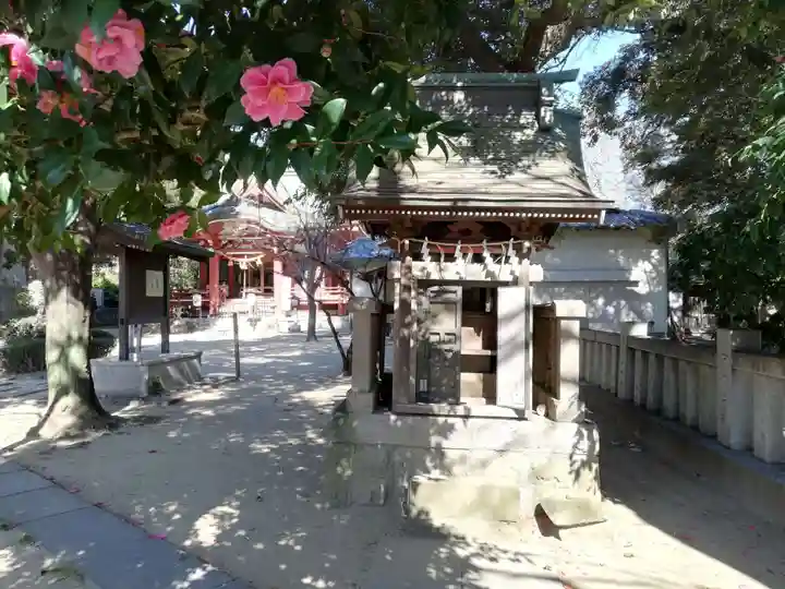 柏諏訪神社の末社・摂社