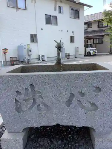 眞中神社の手水