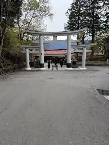 三峯神社の{uncategorized: "未分類", other: "その他", undefined: "問題あり", building: "その他建物", grave: "お墓", sacred_gate: "鳥居", guardian: "狛犬", statue: "像", buddha: "仏像", history: "歴史", nature: "自然", garden: "庭園", animal: "動物", pagoda: "塔", temizu: "手水舎", mountain_gate: "山門・神門", sanctuary: "本殿・本堂", subordinate: "末社・摂社", art: "芸術", scenery: "景色", jizo: "地蔵", ema: "絵馬", goshuin: "御朱印", omikuji: "おみくじ", items: "授与品その他", amulet: "お守り", goshuincho: "御朱印帳", eats: "食事", festival: "お祭り", votive_dance: "神楽", shichigosan: "七五三参", wedding: "結婚式", experience: "体験その他", initially: "初詣", around: "周辺", anti_infection: "感染症対策"}