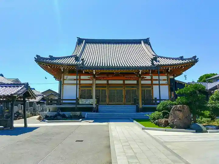 西光寺の本殿・本堂