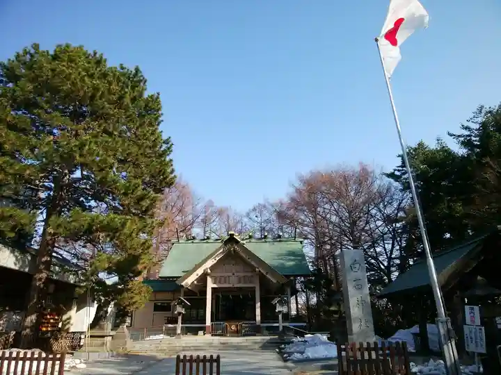 白石神社の本殿・本堂