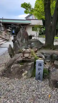 本土神社の{uncategorized: "未分類", other: "その他", undefined: "問題あり", building: "その他建物", grave: "お墓", sacred_gate: "鳥居", guardian: "狛犬", statue: "像", buddha: "仏像", history: "歴史", nature: "自然", garden: "庭園", animal: "動物", pagoda: "塔", temizu: "手水舎", mountain_gate: "山門・神門", sanctuary: "本殿・本堂", subordinate: "末社・摂社", art: "芸術", scenery: "景色", jizo: "地蔵", ema: "絵馬", goshuin: "御朱印", omikuji: "おみくじ", items: "授与品その他", amulet: "お守り", goshuincho: "御朱印帳", eats: "食事", festival: "お祭り", votive_dance: "神楽", shichigosan: "七五三参", wedding: "結婚式", experience: "体験その他", initially: "初詣", around: "周辺", anti_infection: "感染症対策"}